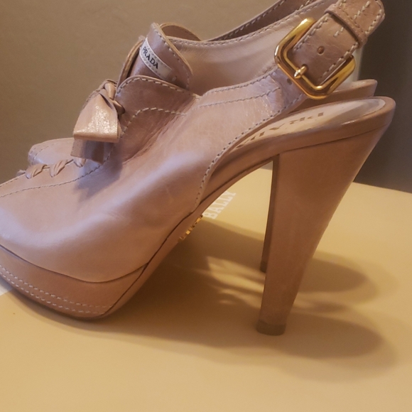 Prada heels - Picture 8 of 11
